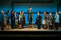 Bunkamura30周年記念 シアターコクーン・オンレパートリー2018 DISCOVER WORLD THEATRE Vol.4「民衆の敵」より。（撮影：細野晋司）