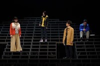 iaku「逢いにいくの、雨だけど」より。（撮影：木村洋一）