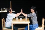 屋根裏ハイツ 4F 演劇公演「とおくはちかい」より。