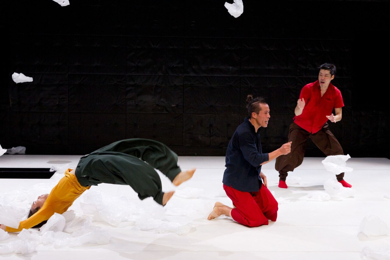 大植真太郎らC/Ompanyが“語り踊る”「イキ、シ、タイ」再演、横浜でスタート