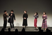 左から鬼頭真也、末満健一、壮一帆、田村芽実、愛加あゆ。