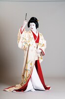 中村壱太郎扮する奥女中竹川。（写真提供：松竹株式会社）