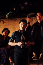 地点「グッド・バイ」より。（撮影：片山達貴）