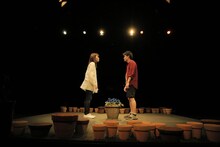 ロームシアター京都×京都芸術センター U35創造支援プログラム“KIPPU” ブルーエゴナク「sad」より。（撮影：堀川高志 / KUTOWANS STUDIO）