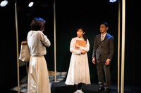 東京夜光「世界の終わりで目をつむる」より。（撮影：林亮太）