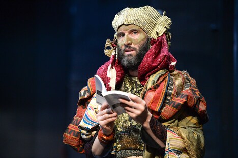 マキシム・キュルヴェルス「悲劇の誕生」より。(c)WILLY VAINQUEUR