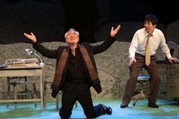 東根作寿英俳優生活30周年記念公演「Boss&Police～ガケデカ後藤誠一郎～」より。