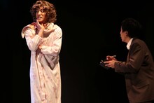 東根作寿英俳優生活30周年記念公演「Boss&Police～ガケデカ後藤誠一郎～」より。