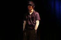 東根作寿英俳優生活30周年記念公演「Boss&Police～ガケデカ後藤誠一郎～」より。