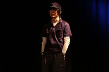 東根作寿英俳優生活30周年記念公演「Boss&Police～ガケデカ後藤誠一郎～」より。