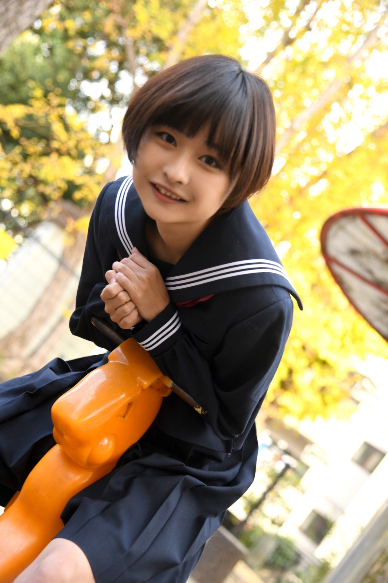 山根愛