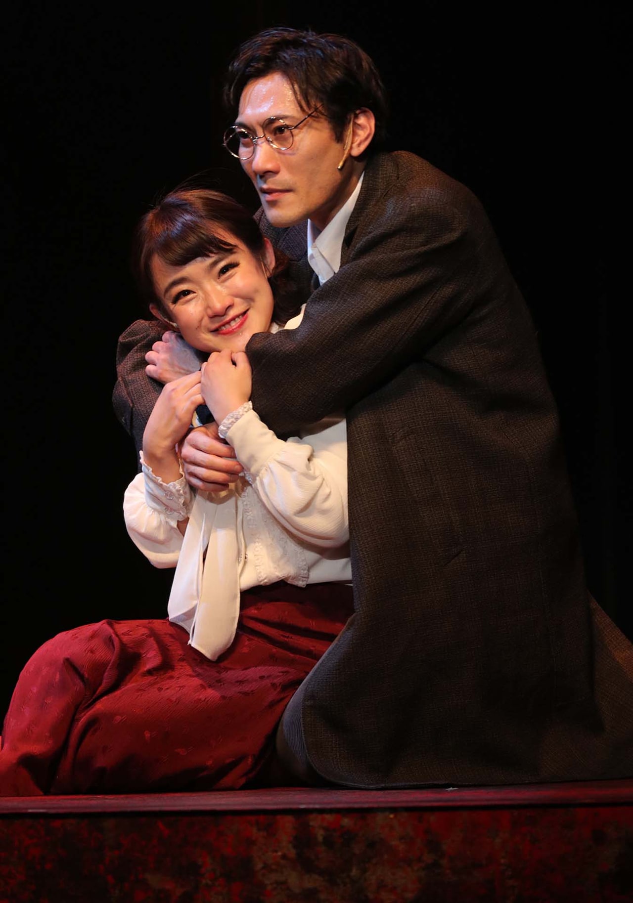 水野貴以・藤原章寛・福井貴一ら出演、イッツフォーリーズ「YOSHIKO」開幕