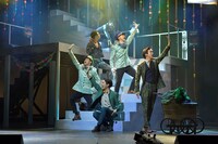 舞台「『Like A』room［002］」より。（撮影：鏡田伸幸）