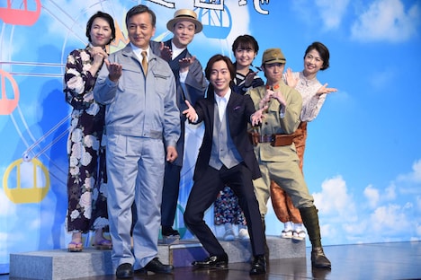 前列左から榎木孝明 、河合郁人(A.B.C-Z)、辰巳雄大(ふぉ~ゆ~)。後列左からいしのようこ、渋谷天笑、惣田紗莉渚(SKE48)、純名里沙。