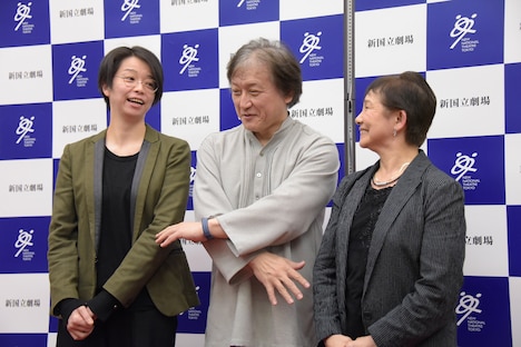 左から小川絵梨子、大野和士、大原永子。