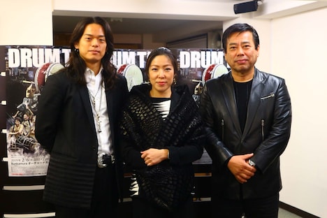 左から岸野央明、西亜里沙、フランコドラオ。