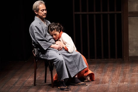 江戸川乱歩×天願大介 metro 第11回公演 / 旗揚げ10周年「陰獣 INTO THE DARKNESS」より。(撮影:みなもと忠之)