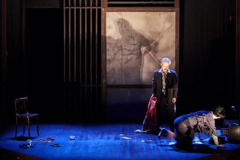 江戸川乱歩×天願大介 metro 第11回公演 / 旗揚げ10周年「陰獣 INTO THE DARKNESS」より。(撮影:みなもと忠之)