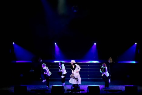 「東京ゲゲゲイ歌劇団」北京公演（（独）国際交流基金主催）より。（Photo by Xiaobei）