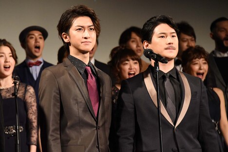 左から相葉裕樹、小野田龍之介。