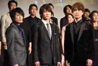 左から内藤大希、三浦宏規、海宝直人。