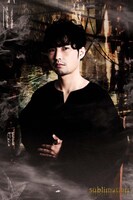 菊地英登の扮装姿。