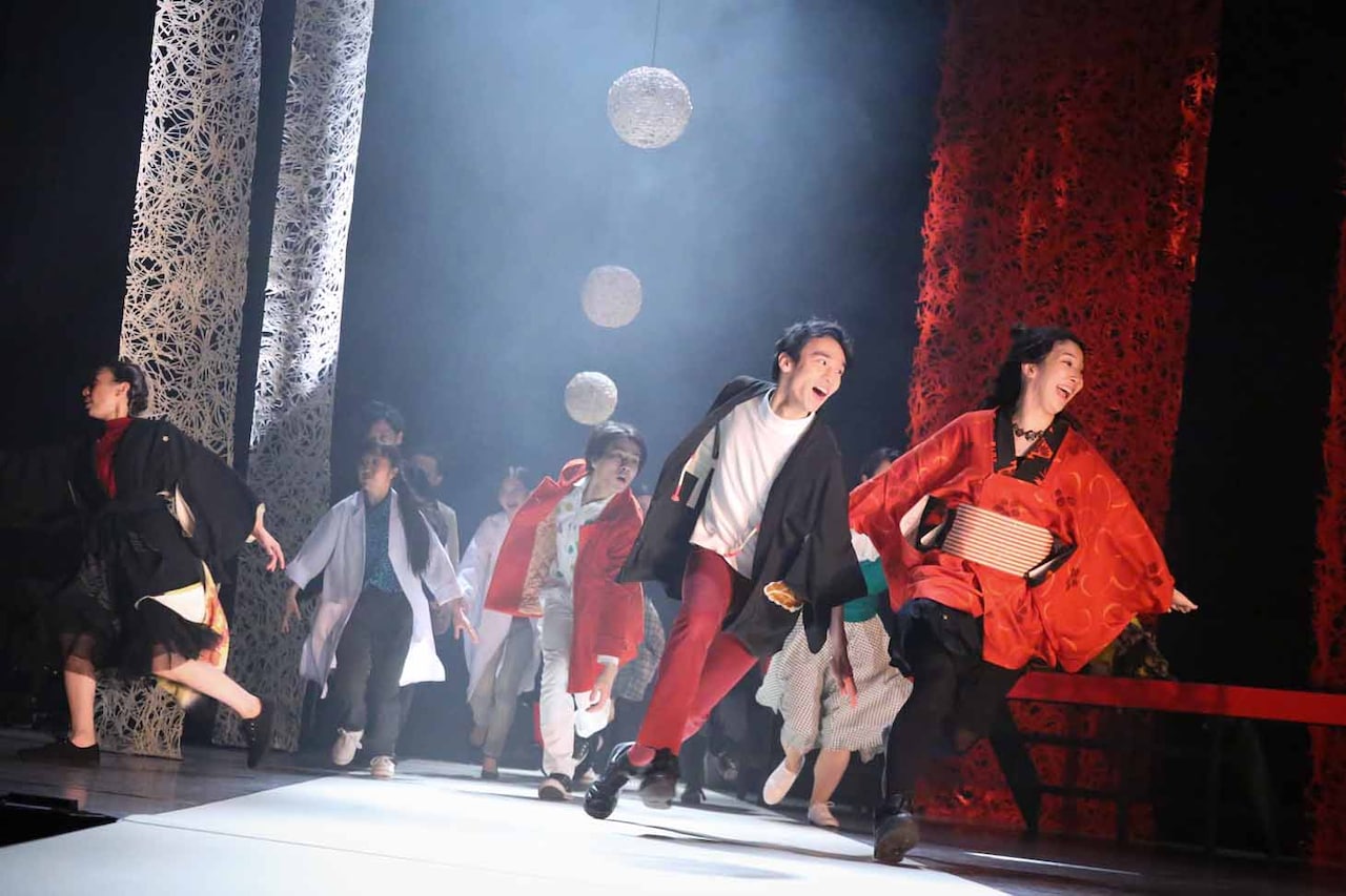 “最期”を思い今日を乗り切る、アマヤドリ「天国への登り方」幕開け