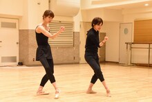 左から中村祥子、渡辺レイ。