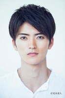 山本涼介