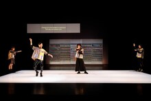 チェルフィッチュ「スーパープレミアムソフトWバニラリッチソリッド」より。（Photo by Hideto Maezawa）