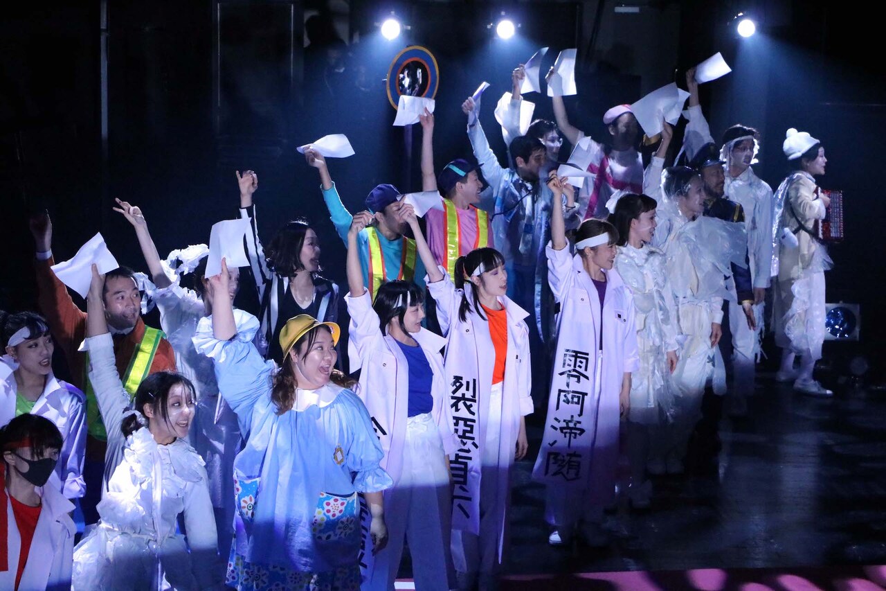 「TIC-TAC～ハムレット～」開幕、スズキ拓朗「この世の関節を外す勢いで」