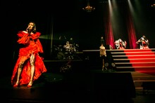 「キテレツメンタルワールド 東京ゲゲゲイ歌劇団 Vol.III『黒猫ホテル』」六本木公演ゲネプロの様子。（Photo by ARISAK）