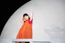 範宙遊泳「うまれてないからまだしねない」より。（撮影：鈴木竜一朗）