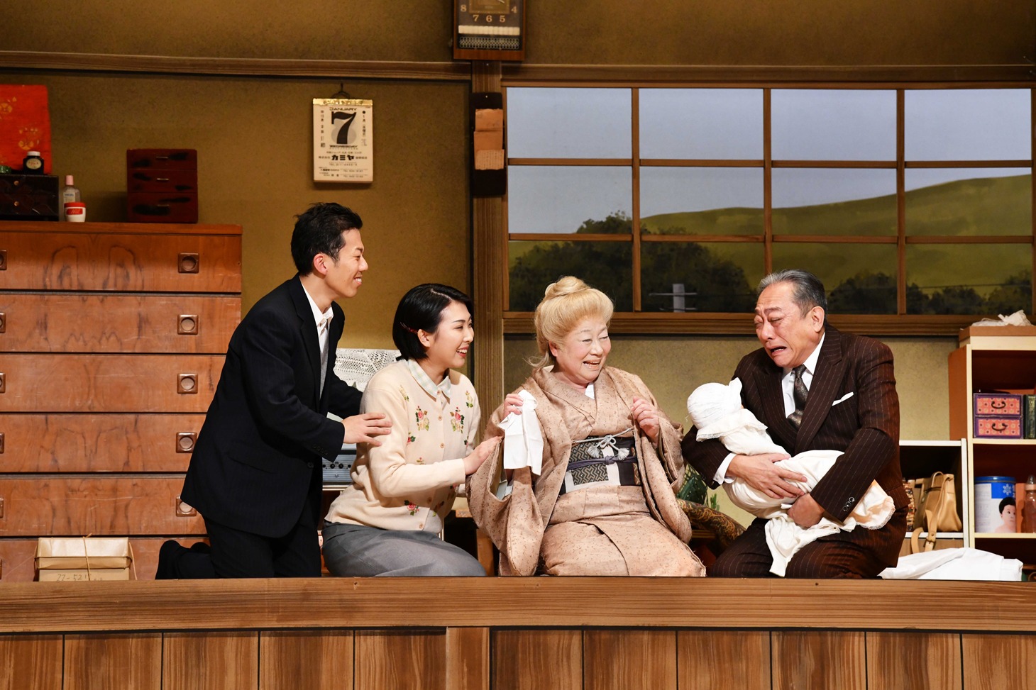 「二月競春名作喜劇公演」公開舞台稽古より。