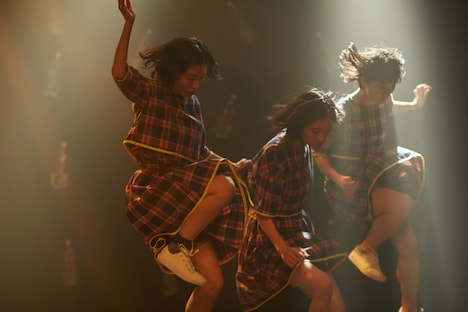 lal banshees vol.3「『本当は、知らない』ソロ・トリオ 二部作公演」より。（撮影：北川姉妹）