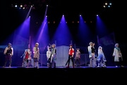 舞台「夢王国と眠れる100人の王子様 On Stage」より。