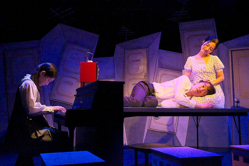 大竹野正典作品を新たに立ち上げる、詩森ろば演出「夜が掴む」開幕