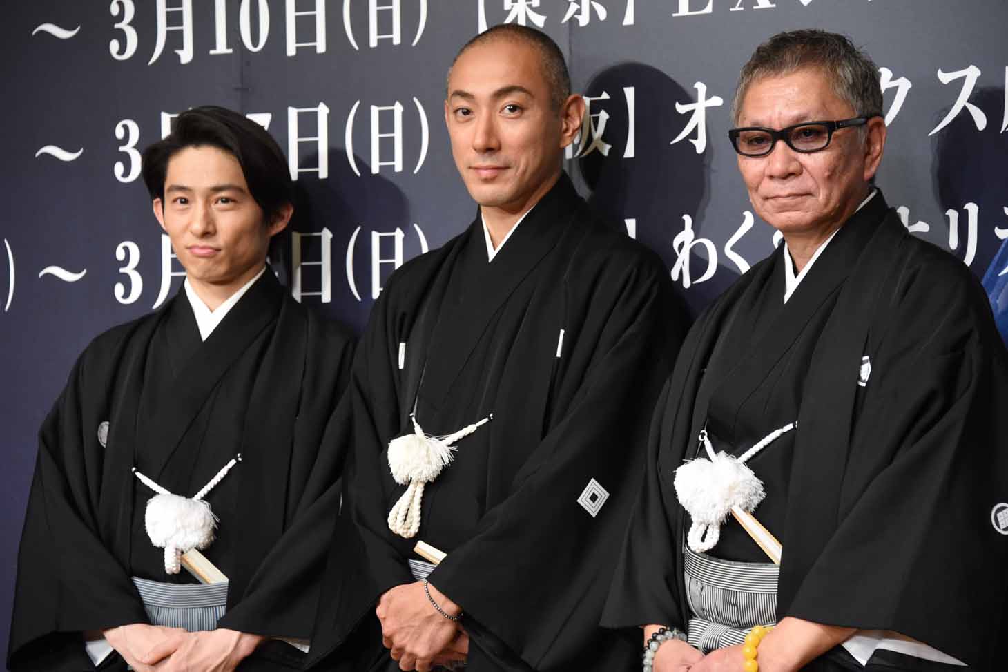 六本木歌舞伎 第3弾「羅生門」製作発表会見より。左から三宅健、市川海老蔵、三池崇史。