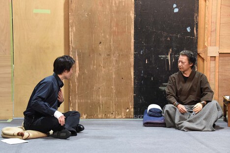 文学座「寒花」稽古の様子。