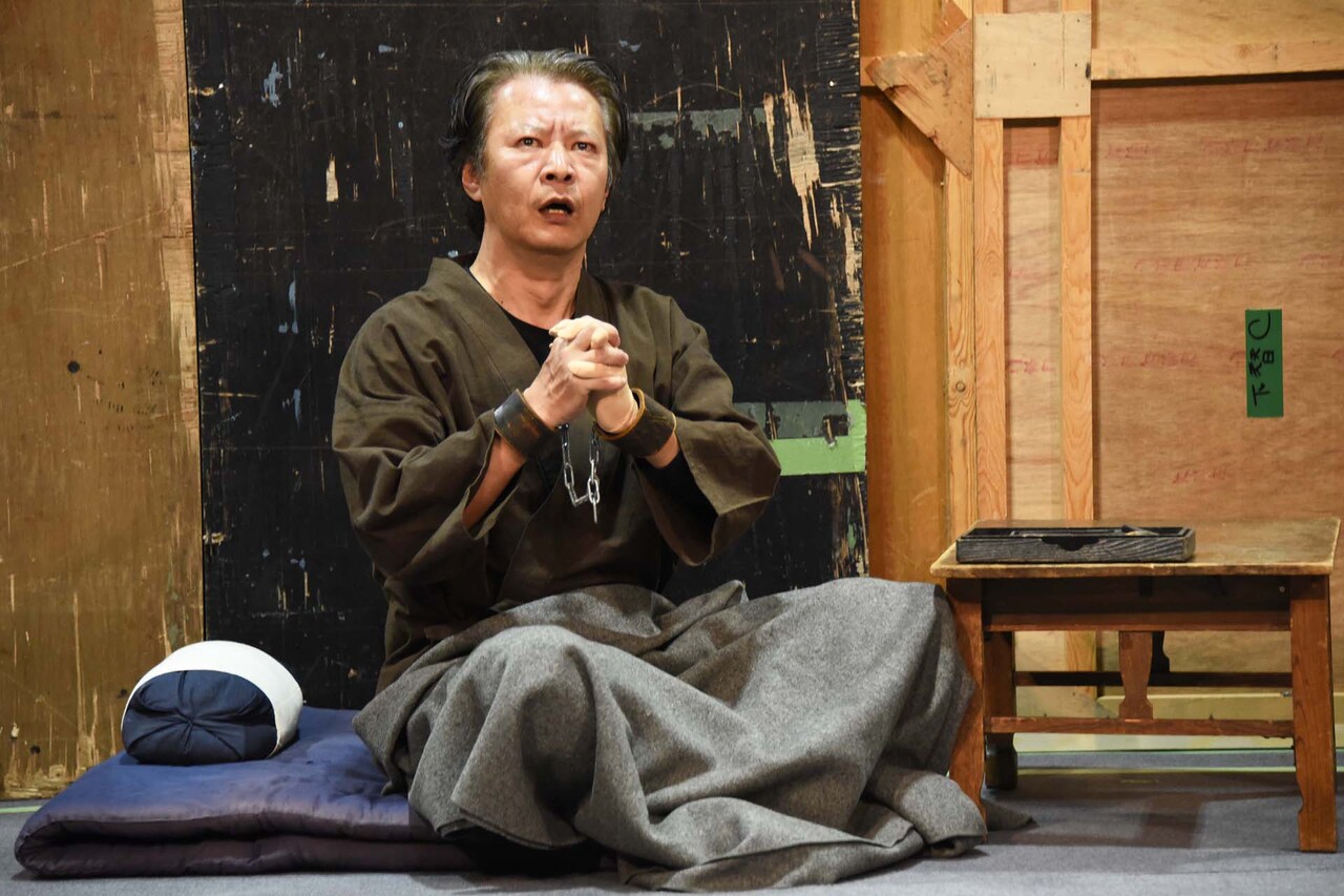 極寒の監獄で処刑待つ安重根描く、22年ぶりの文学座「寒花」稽古レポ