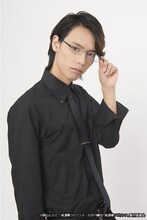 栗原大河扮する橘貞光。