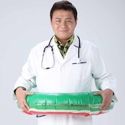 奥田英朗「イン・ザ・プール」舞台化、渡辺徹と内博貴の二人芝居に