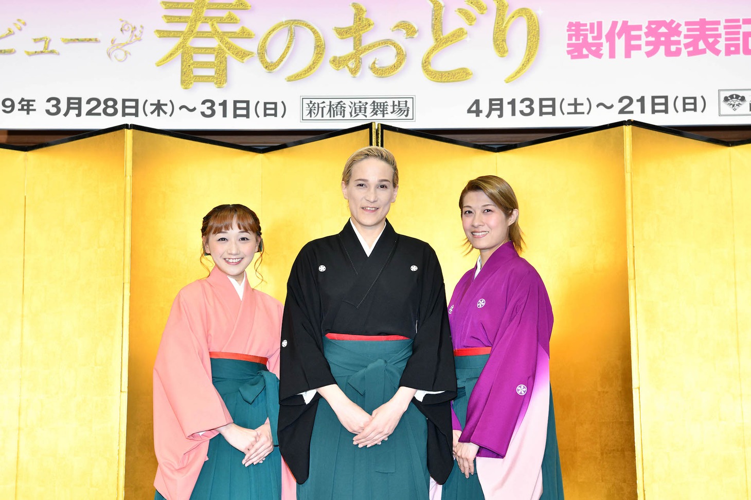 左から舞美りら、桐生麻耶、楊琳。