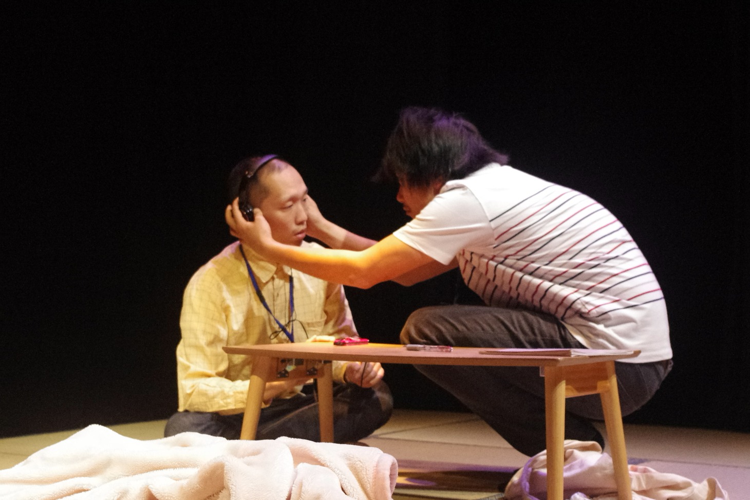 コトリ会議 演劇公演17回め「全部あったかいものは」より。