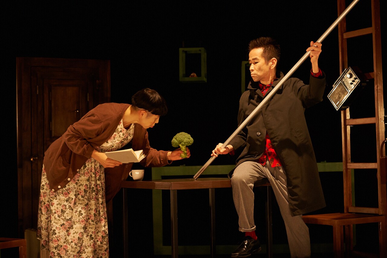 デラシネラ「見立てる」開幕、小野寺修二「裏側の感覚を引っ張り出せれば」