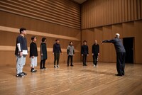 フィジカルシアターカンパニーGERO ショーケース「あなたはわたしのなんなの？」より。（撮影：おおたこうじ）