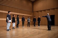 フィジカルシアターカンパニーGERO ショーケース「あなたはわたしのなんなの？」より。（撮影：おおたこうじ）