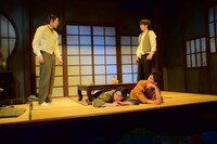 日本の演劇人を育てるプロジェクト「絢爛とか爛漫とか-モダンボーイ版-」より。