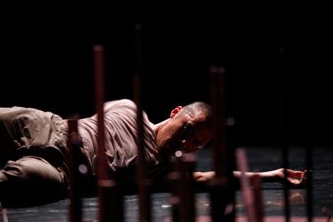 鈴木竜「AFTER RUST」より。（撮影：菅原康太）