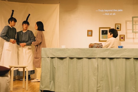 贅沢貧乏「わかろうとはおもっているけど」より。(Photo by Kengo Kawatsura)